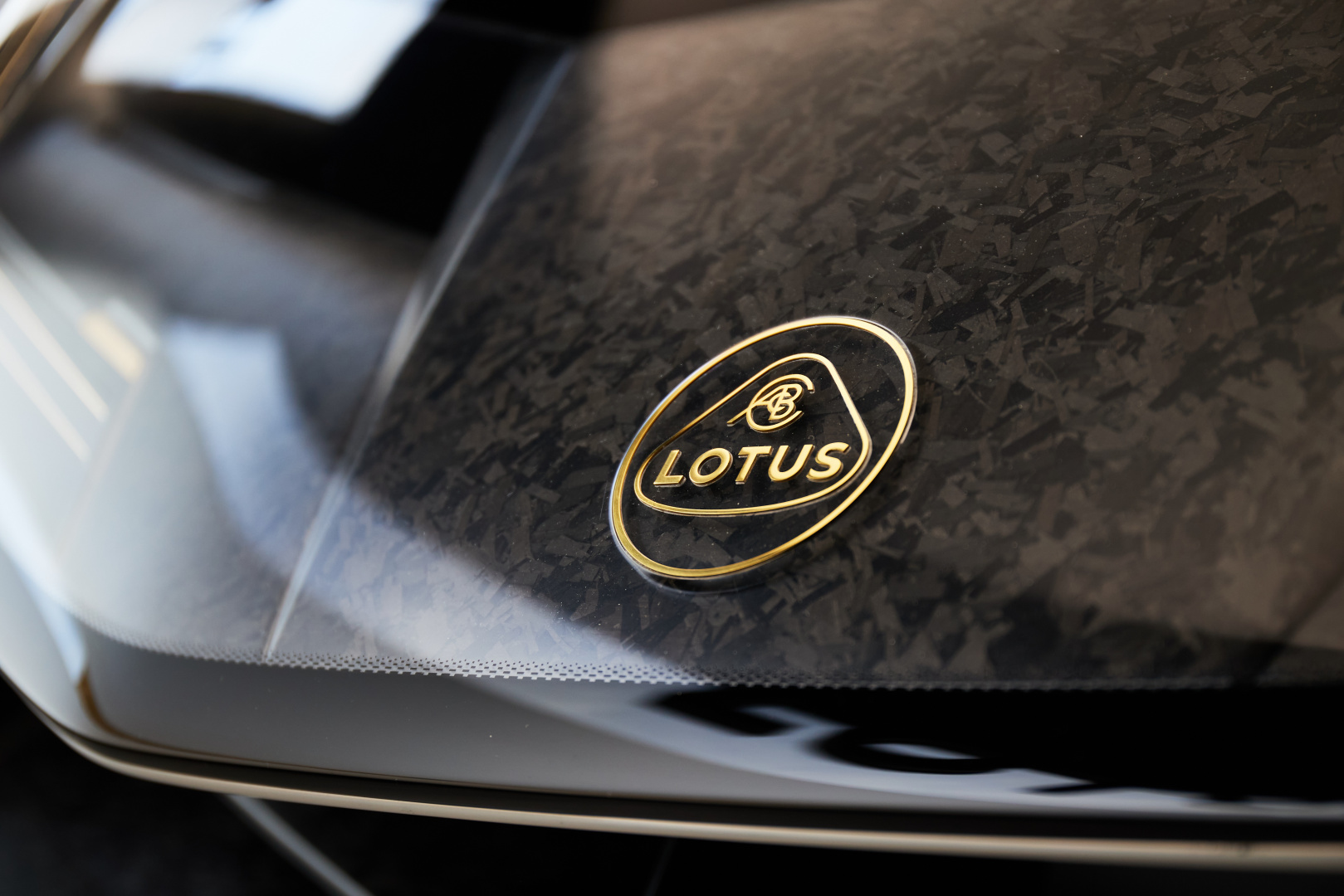 SMALL_17_09_24_Lotus_T1_Reveal_027